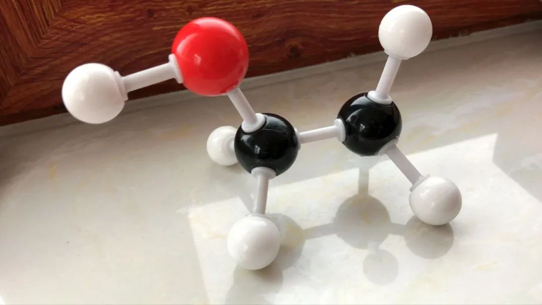 лģ